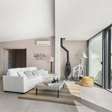 Artemis Piscine Golfe St-trop Grimaud