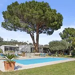 Artemis Piscine Golfe St-trop *