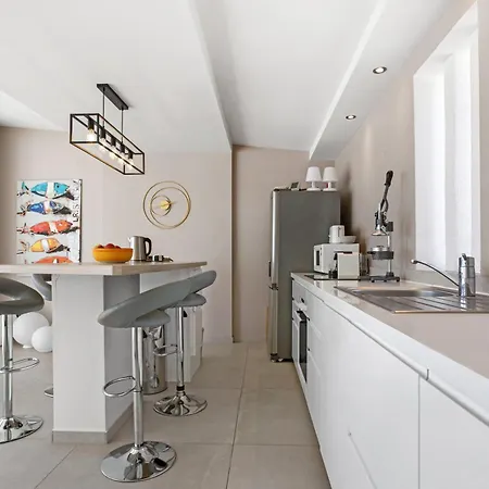 Vila Artemis Avec Piscine Grimaud