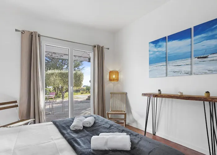 Artemis Piscine Golfe St-trop * Grimaud