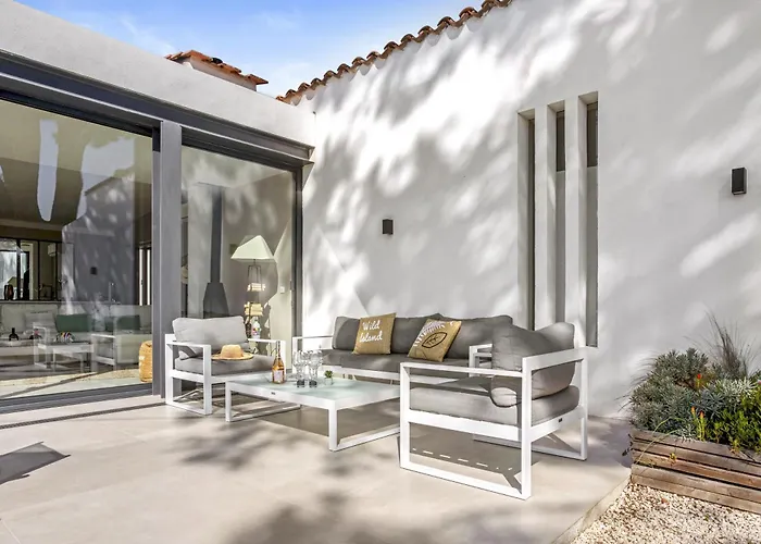 Artemis Piscine Golfe St-trop Villa